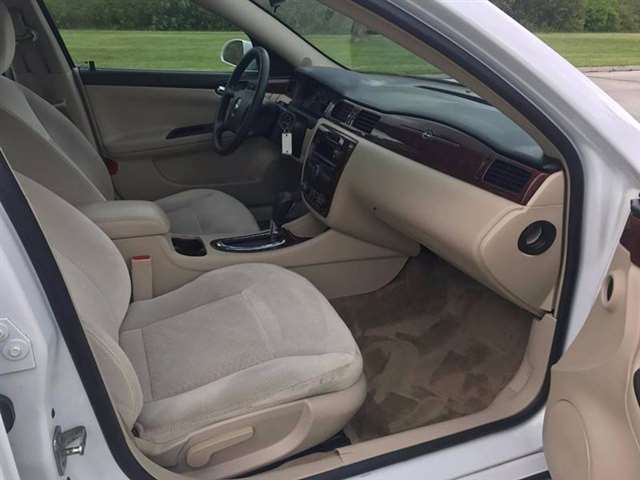 2010 Chevrolet Impala LS 4DR Sedan